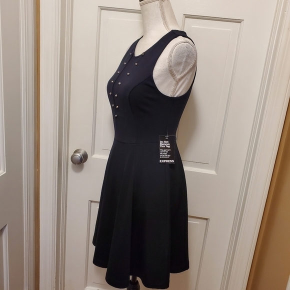 NWT EXPRESS Black Ponte Knit Sleeveless Fit & Flare Dress Size SP, Retail $79.90 - Picture 6 of 10